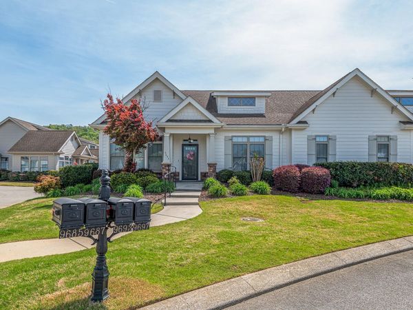 9693 Collier Place , Ooltewah, TN 37363