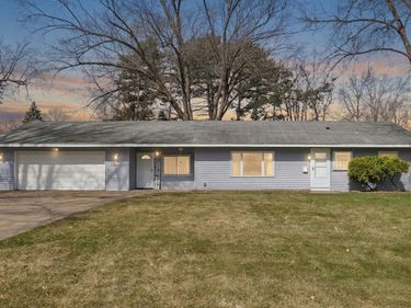 8704 Crest Road, Bloomington, MN 55425