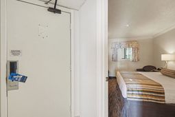 1105 S Ocean Blvd. photo 4