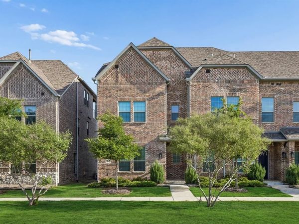 1467 Perrin Lane, Farmers Branch, TX 75234