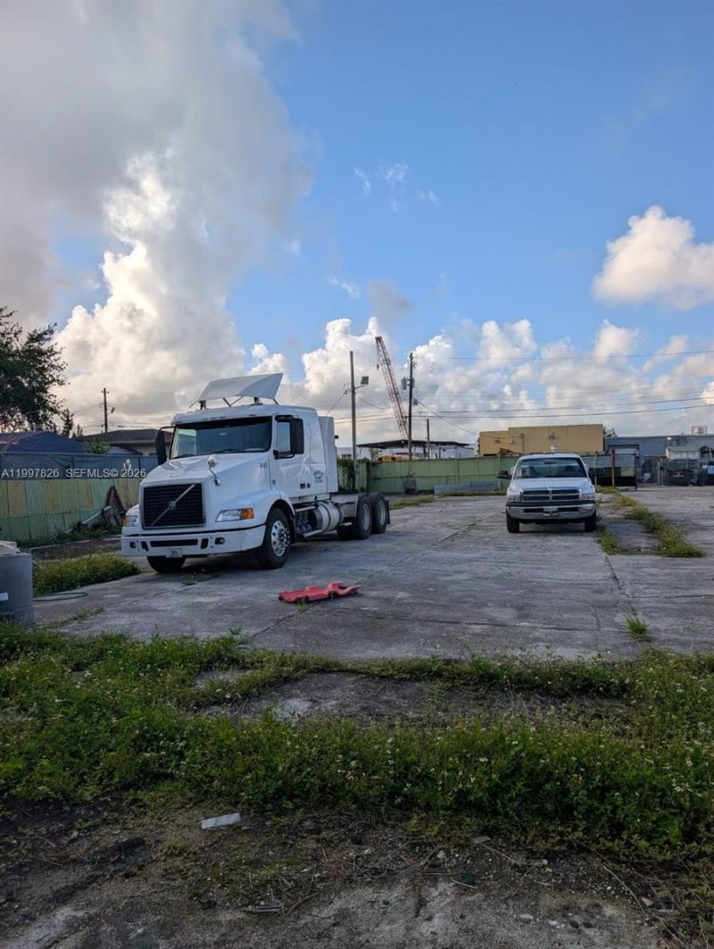 3175 NW 75th Street, Miami, FL 33147 Photo