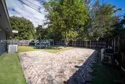 13645 NW 3rd Ave , North Miami, FL 33168 Photo