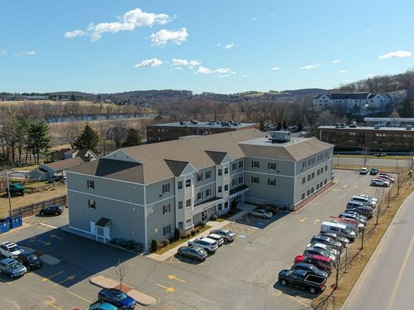 386 Merrimack St, Unit 2C, Methuen, MA 01844