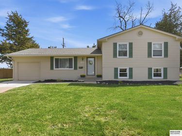 13205 Cedar Circle , Omaha, NE 68144