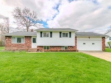 7440 Ohio Street , Mentor, OH 44060