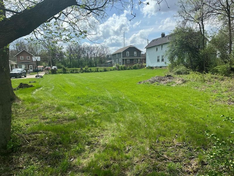 470 Stambaugh Avenue , Columbus, OH 43207 Photo 1