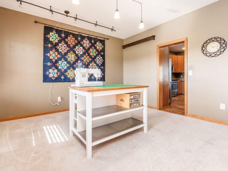 4645 Meadowgrove Drive NW, Carroll, OH 43112 Photo 11