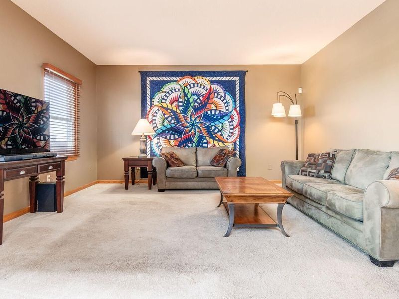 4645 Meadowgrove Drive NW, Carroll, OH 43112 Photo 13