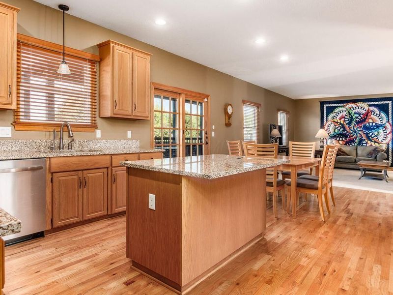 4645 Meadowgrove Drive NW, Carroll, OH 43112 Photo 16