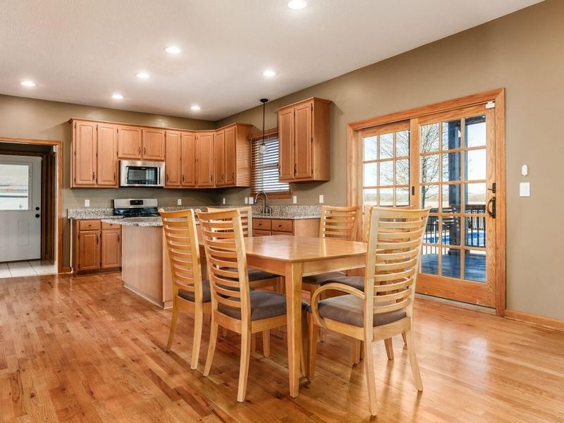 4645 Meadowgrove Drive NW, Carroll, OH 43112 Photo 17