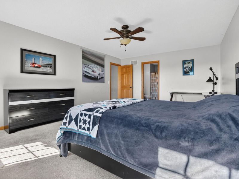 4645 Meadowgrove Drive NW, Carroll, OH 43112 Photo 27