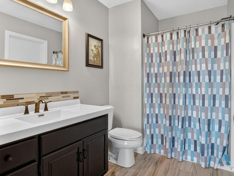 4645 Meadowgrove Drive NW, Carroll, OH 43112 Photo 28