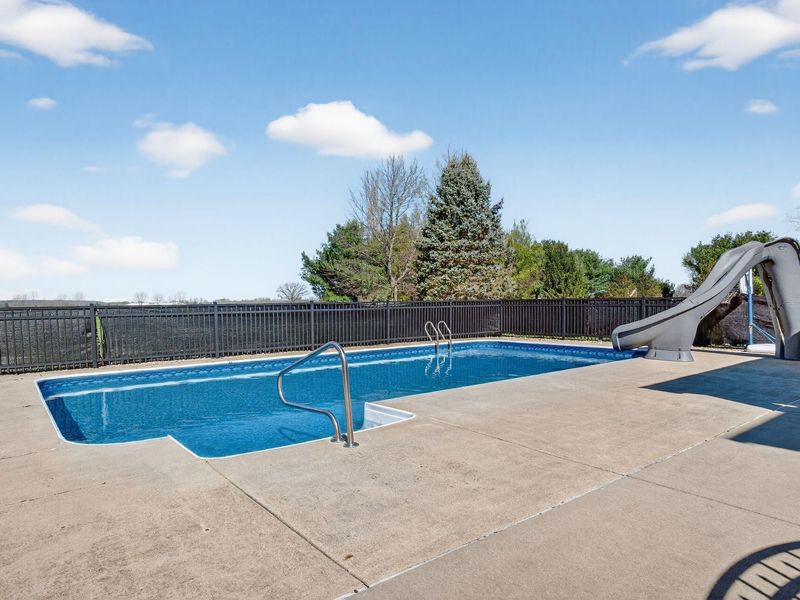 4645 Meadowgrove Drive NW, Carroll, OH 43112 Photo 43