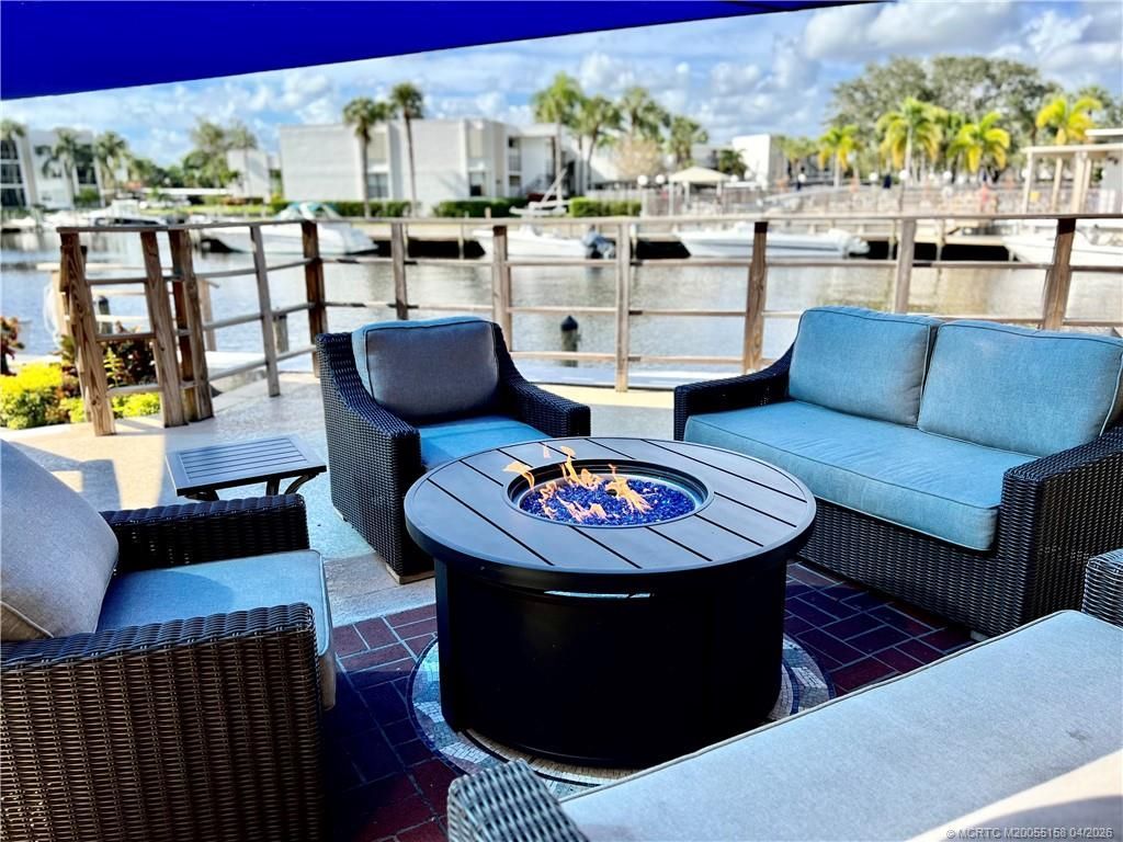 1950 SW Palm City Road, Unit 1-102, Stuart, FL 34994 Photo