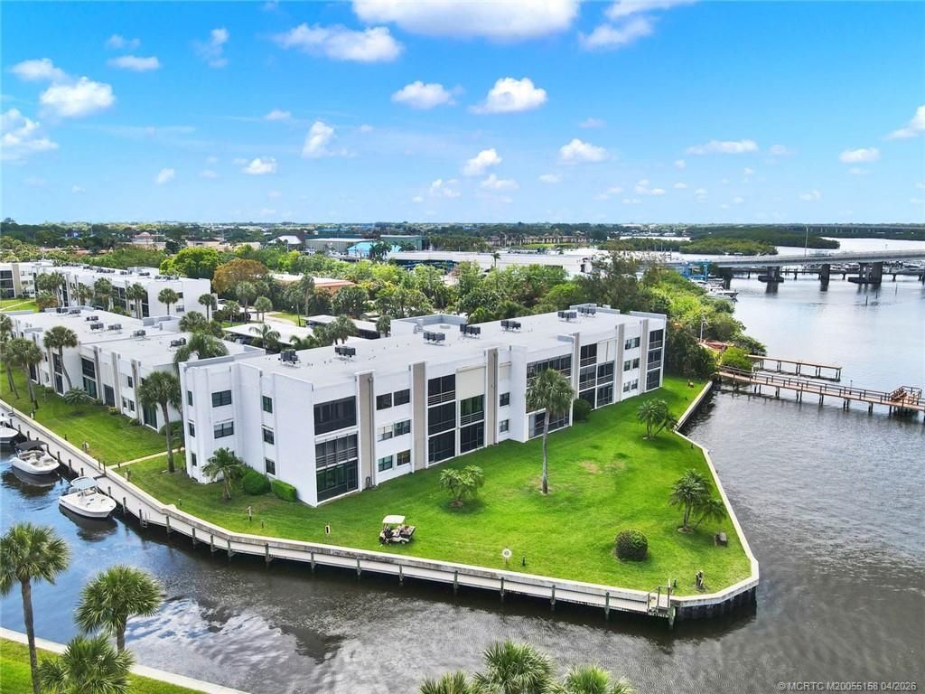 1950 SW Palm City Road, Unit 1-102, Stuart, FL 34994 Photo