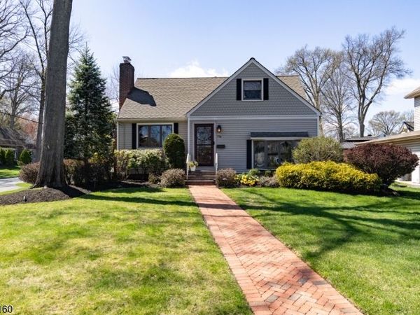 716 Center St, Garwood, NJ 07027