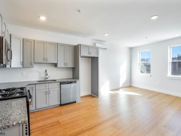 100 North Ave, Plainfield, NJ 07060