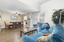 305 21st Ave. S photo 4