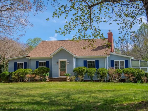 2667 White Chapel Road, LIVELY, VA 22503