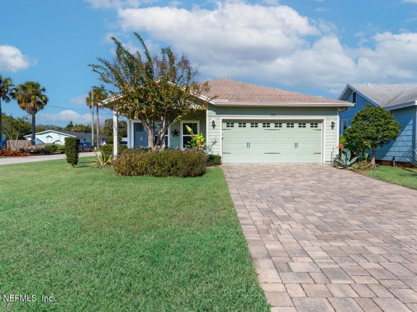 305 N 9TH Street, Jacksonville Beach, FL 32250