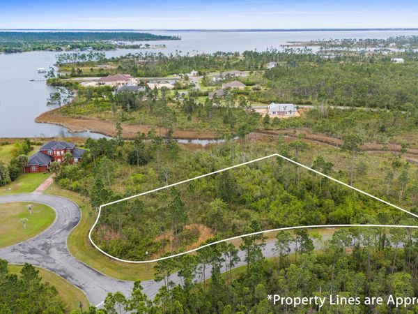 600 Reef Court , Panama City, FL 32404