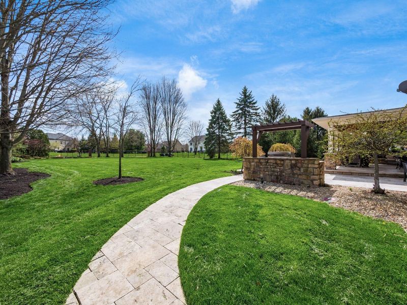 8844 Larchmont Court, Pickerington, OH 43147 Photo 5