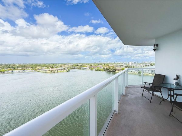 1301 NE Miami Gardens Dr, Unit 1406W, Miami, FL 33179