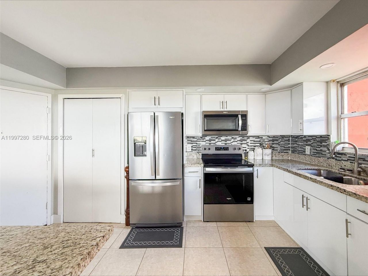 1301 NE Miami Gardens Dr, Unit 1406W, Miami, FL 33179 Photo