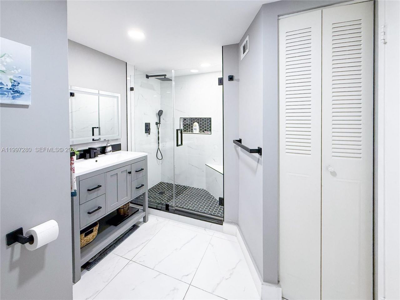 1301 NE Miami Gardens Dr, Unit 1406W, Miami, FL 33179 Photo