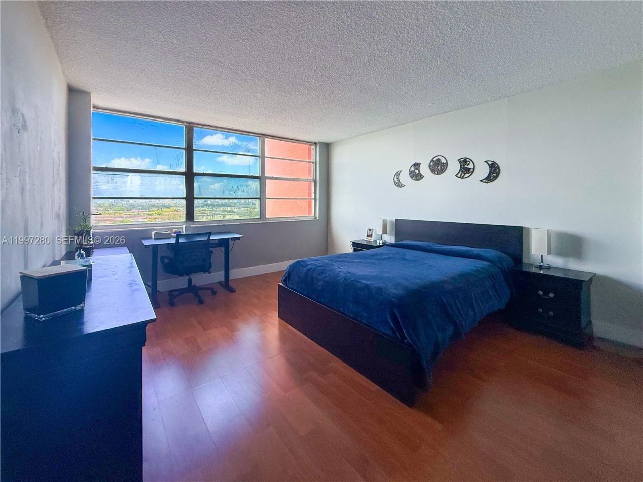 1301 NE Miami Gardens Dr, Unit 1406W, Miami, FL 33179 Photo