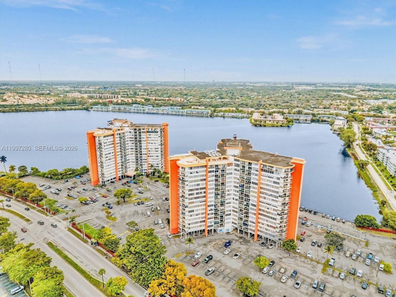 1301 NE Miami Gardens Dr, Unit 1406W, Miami, FL 33179 Photo