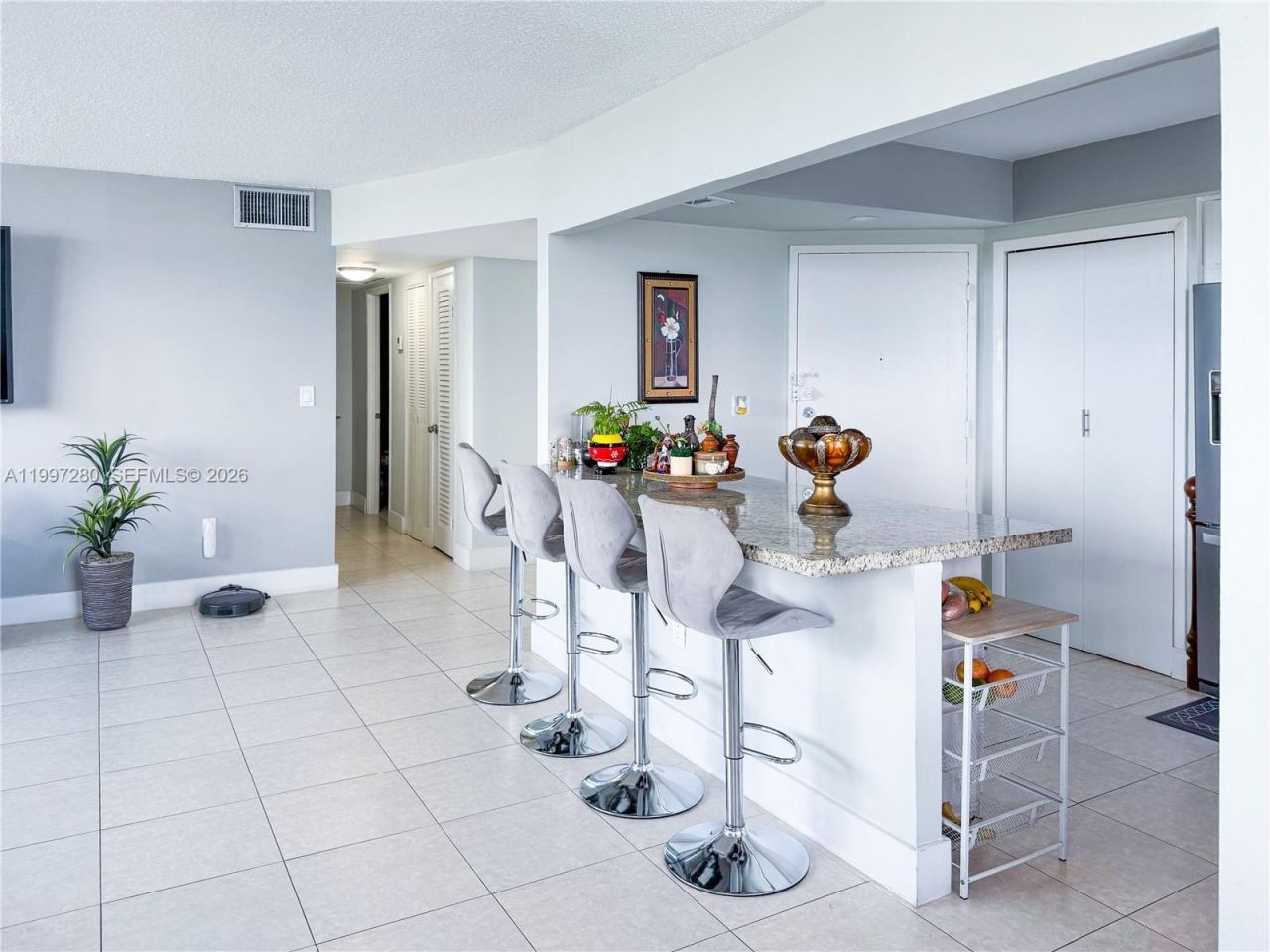 1301 NE Miami Gardens Dr, Unit 1406W, Miami, FL 33179 Photo