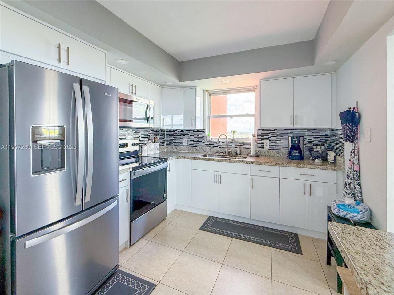 1301 NE Miami Gardens Dr, Unit 1406W, Miami, FL 33179 Photo