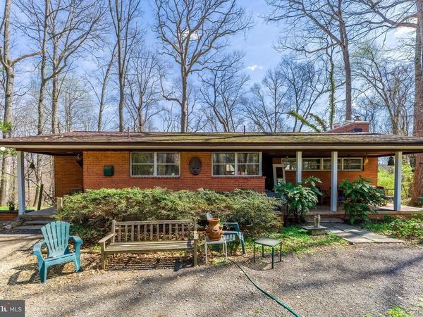 901 CHINQUAPIN ROAD , MCLEAN, VA 22102