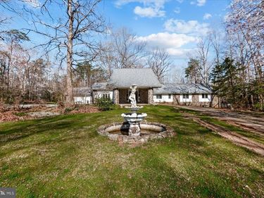 7621 RIVER ROAD , FREDERICKSBURG, VA 22407