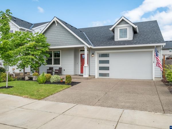 1531 SE Barberry Av, Dallas, OR 97338