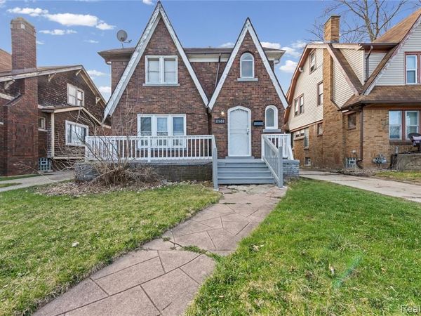13100 Wilshire Drive, Detroit, MI 48213