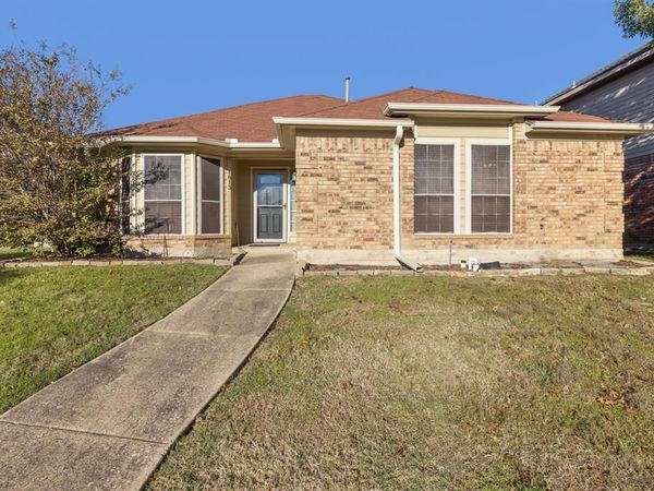 1813 Frosted Hill Drive, Carrollton, TX 75010