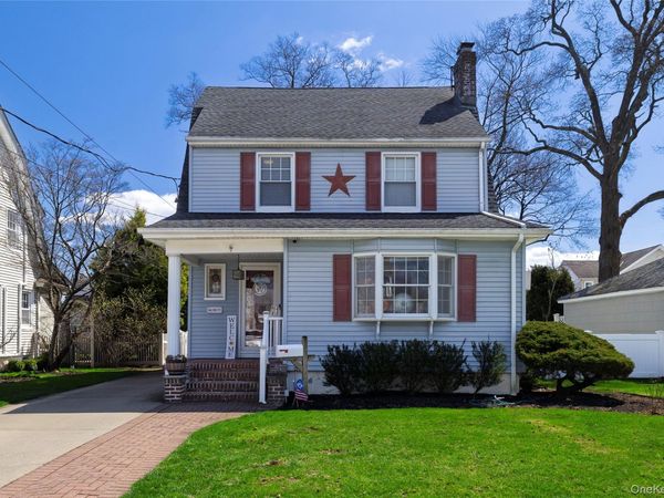 407 Morris Avenue , Rockville Centre, NY 11570