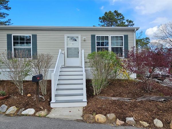 525-B26 Riverleigh Avenue, Unit B26, Riverhead, NY 11901