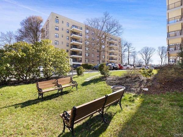 25 Stewart Place , Unit 615, Mount Kisco, NY 10549