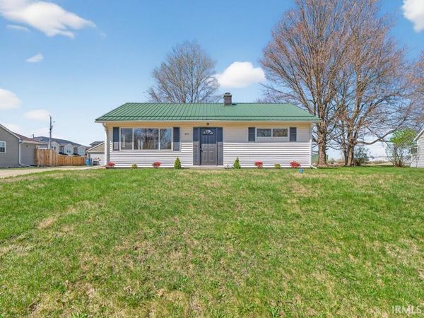 855 Chamberlin Court, New Haven, IN 46774