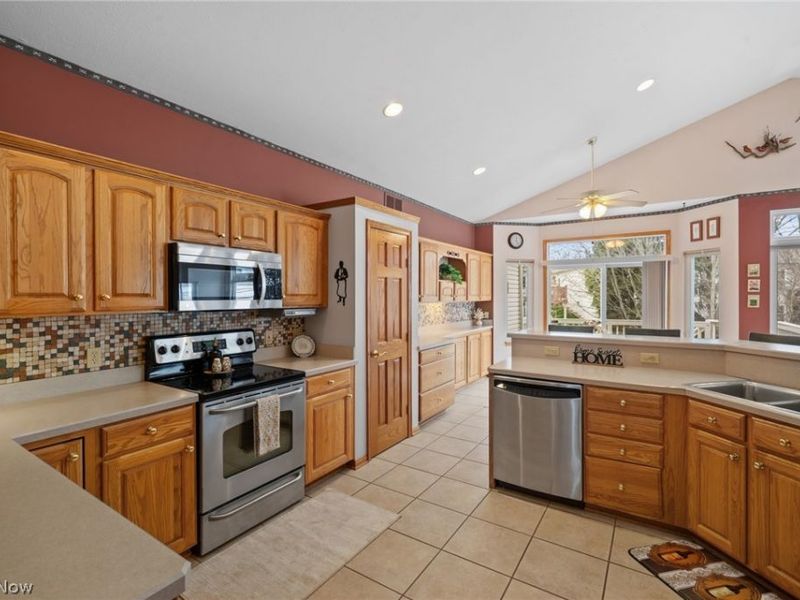 9418 Scottsdale Drive, Broadview Heights, OH 44147 Photo 12