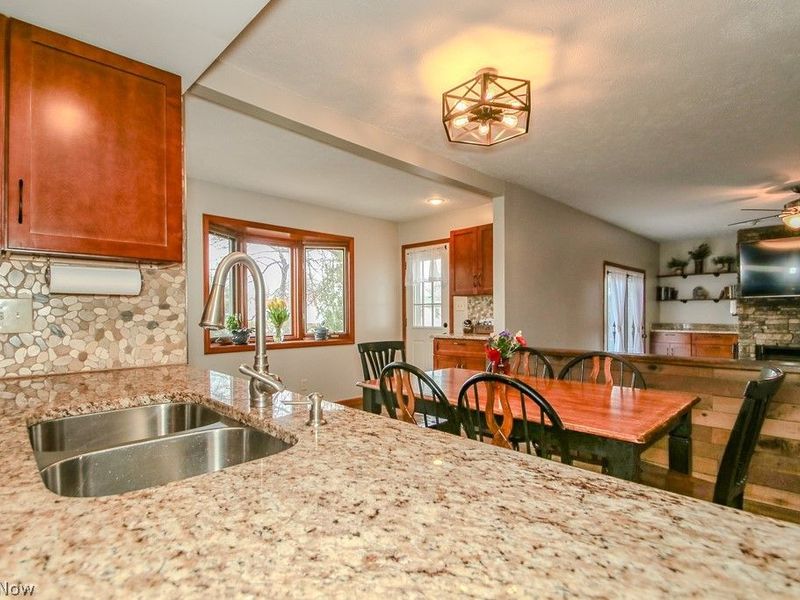 5459 Oak Ridge Drive, Willoughby, OH 44094 Photo 12