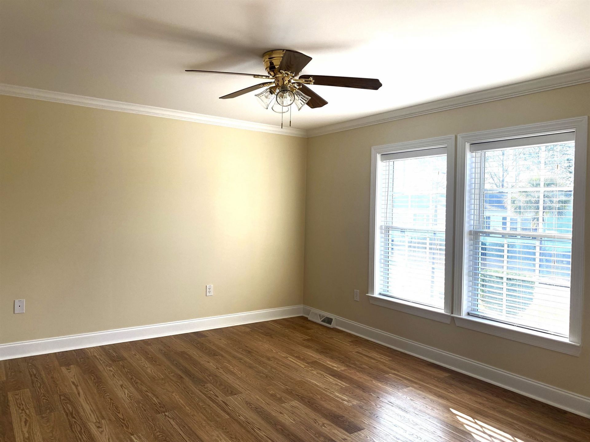 4419 Ontario Dr. Photo 17