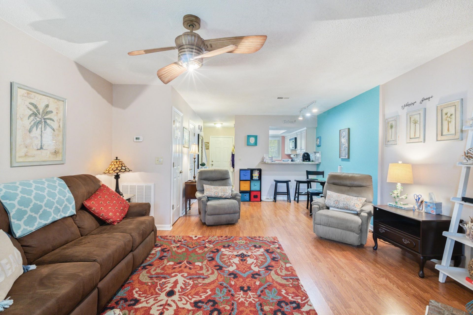 100 Shadow Moss Pl. Photo 11