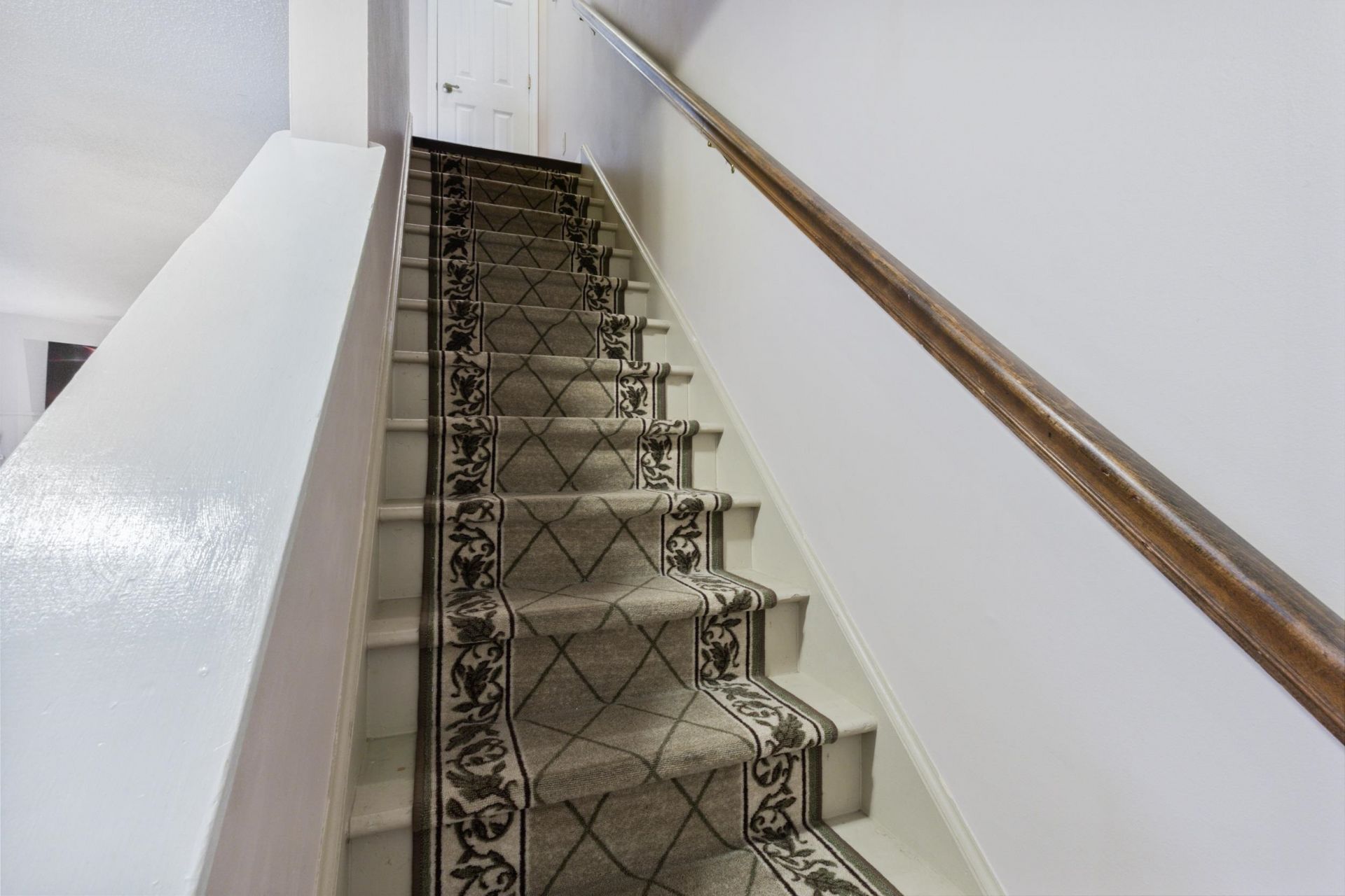 100 Shadow Moss Pl. Photo 14