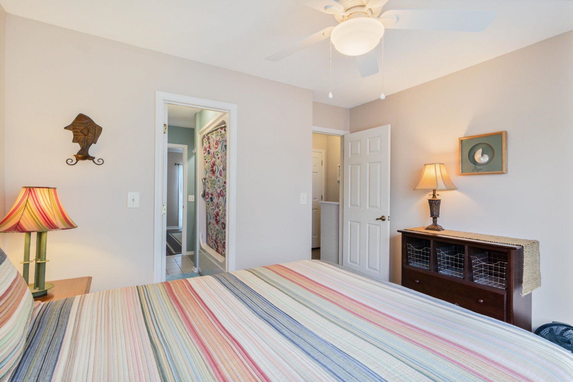 100 Shadow Moss Pl. Photo 22