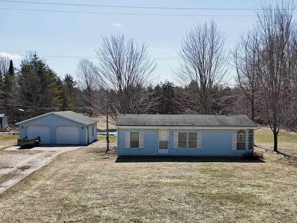 1333 Houghton Lake Road W, Lake City, MI 49651