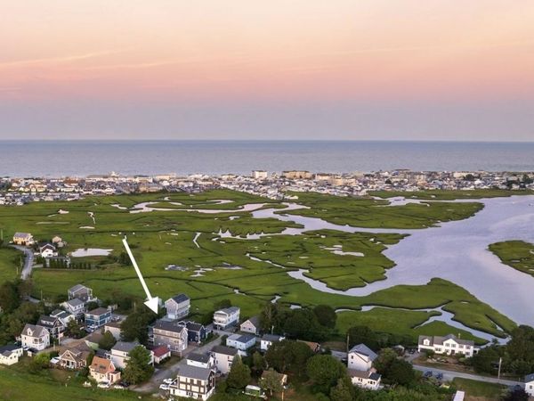 6 Cora Avenue, Hampton, NH 03842